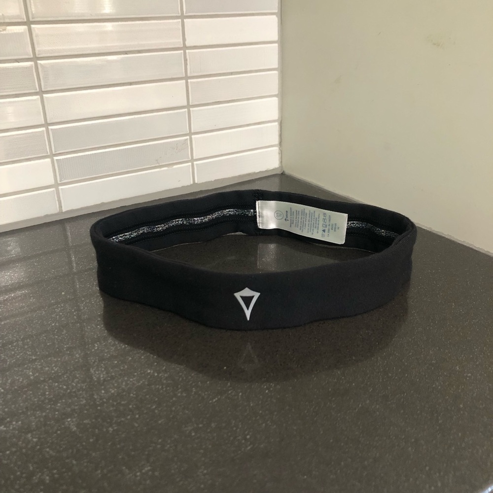 Ivivva by Lululemon girl’s headband